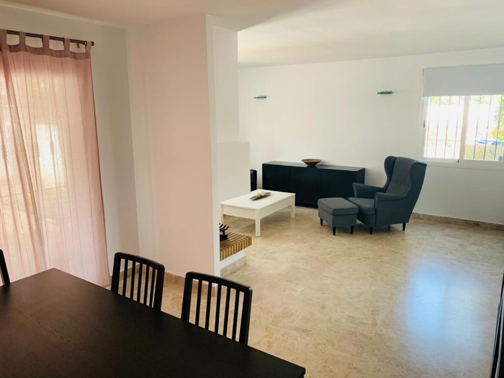 Apartamentos Naranjos Del Sol Marbella Exteriör bild