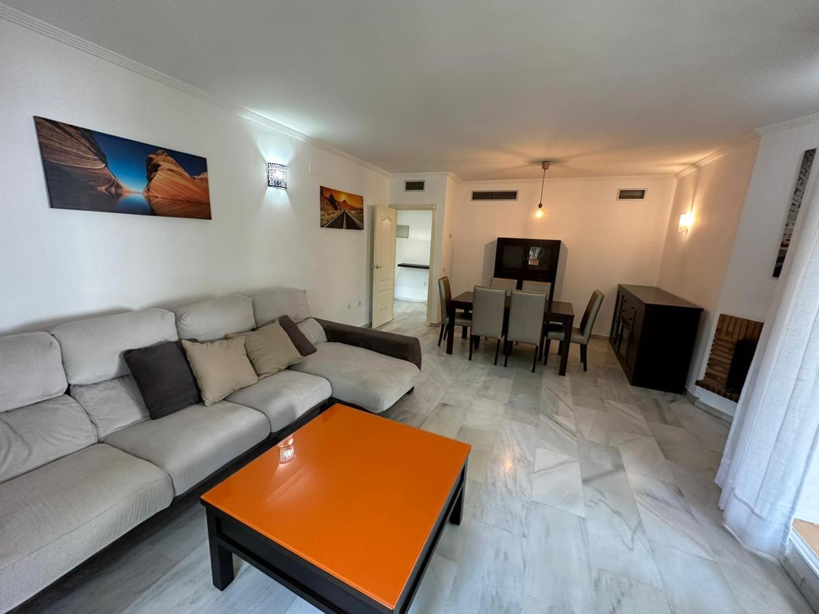 Apartamentos Naranjos Del Sol Marbella Exteriör bild